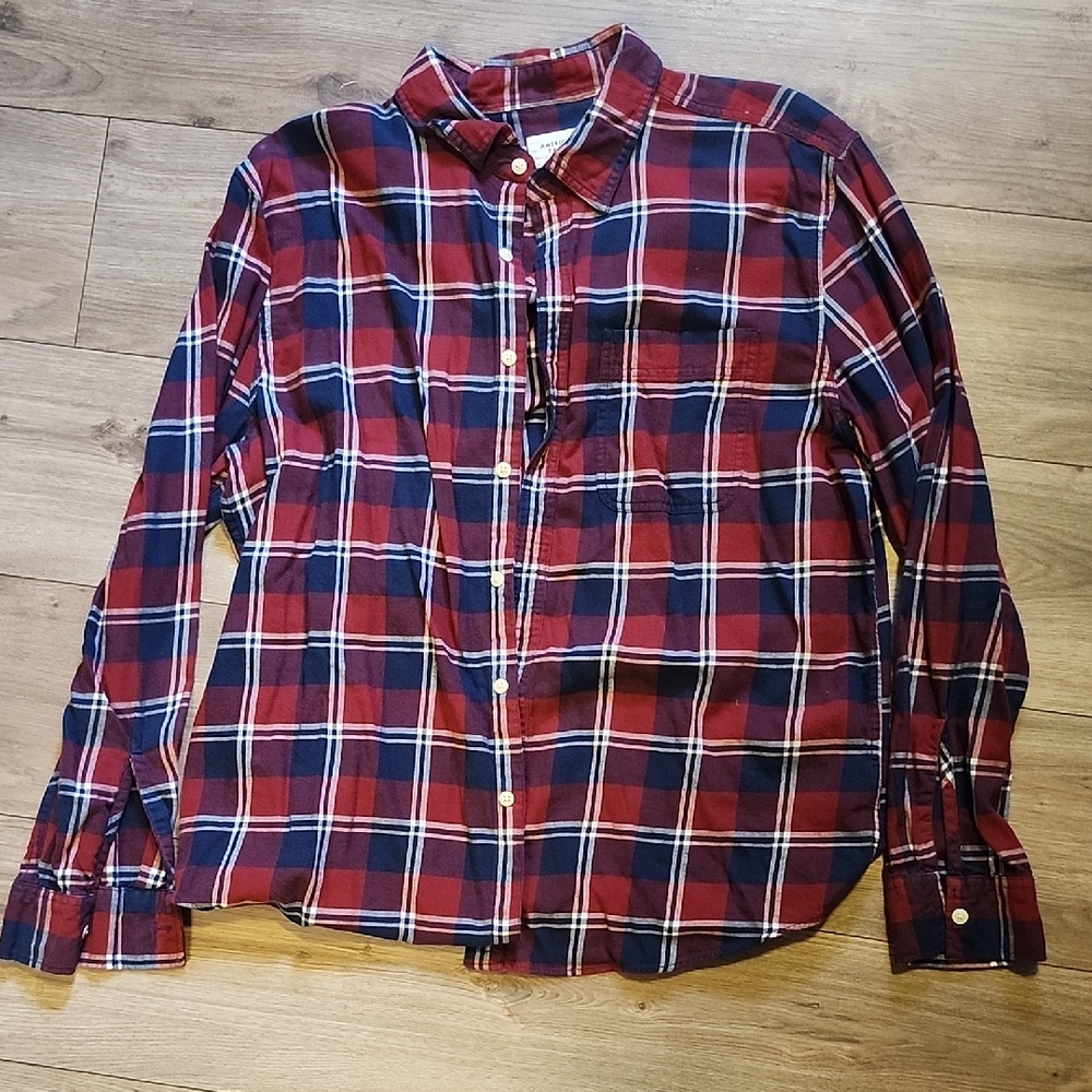American Eagle Outfitters Red & Navy Plaid Button-Down Shirt